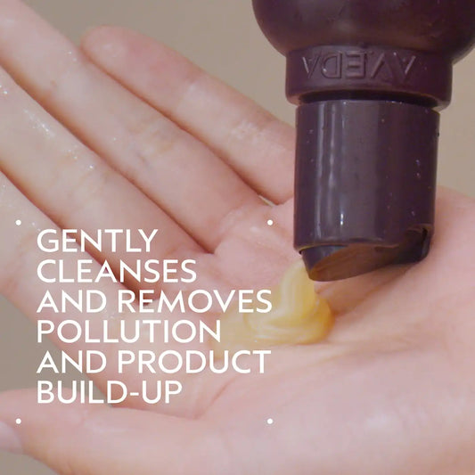 invati ultra advanced™ exfoliating shampoo – light